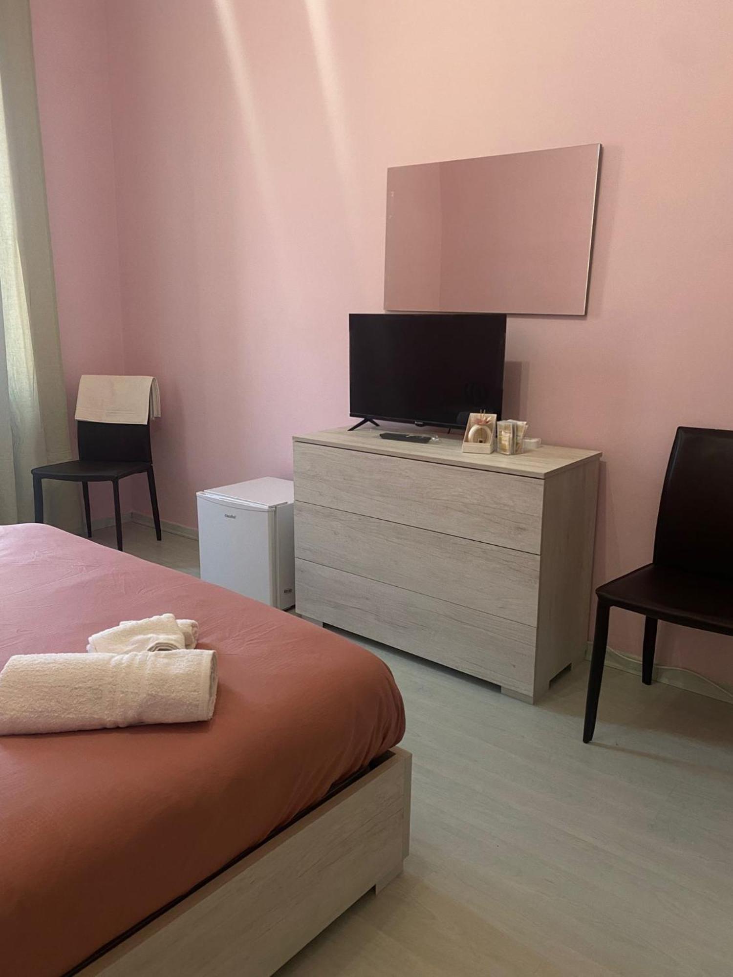 Marico Affittacamere Via Talarico Civico 3 Salerno Ngoại thất bức ảnh